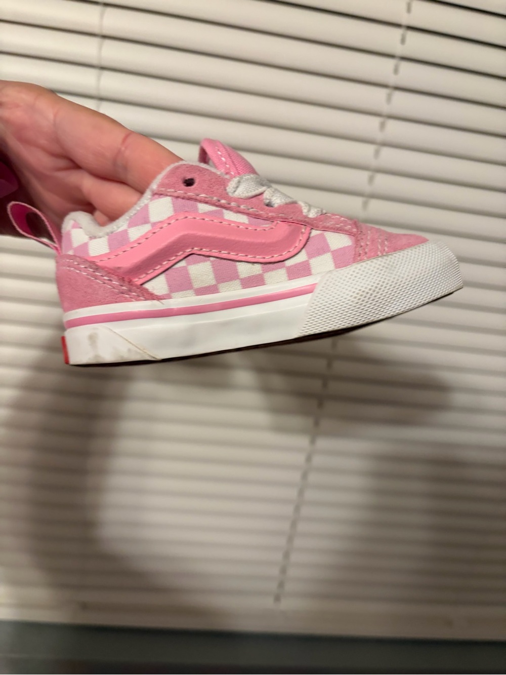 Toddler girls pink& white checkered vans size 5C
